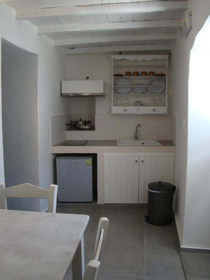 Efi'S Apartments Plaka  Екстериор снимка
