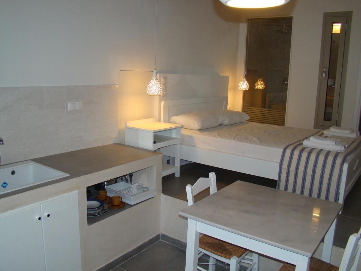 Efi'S Apartments Plaka  Екстериор снимка