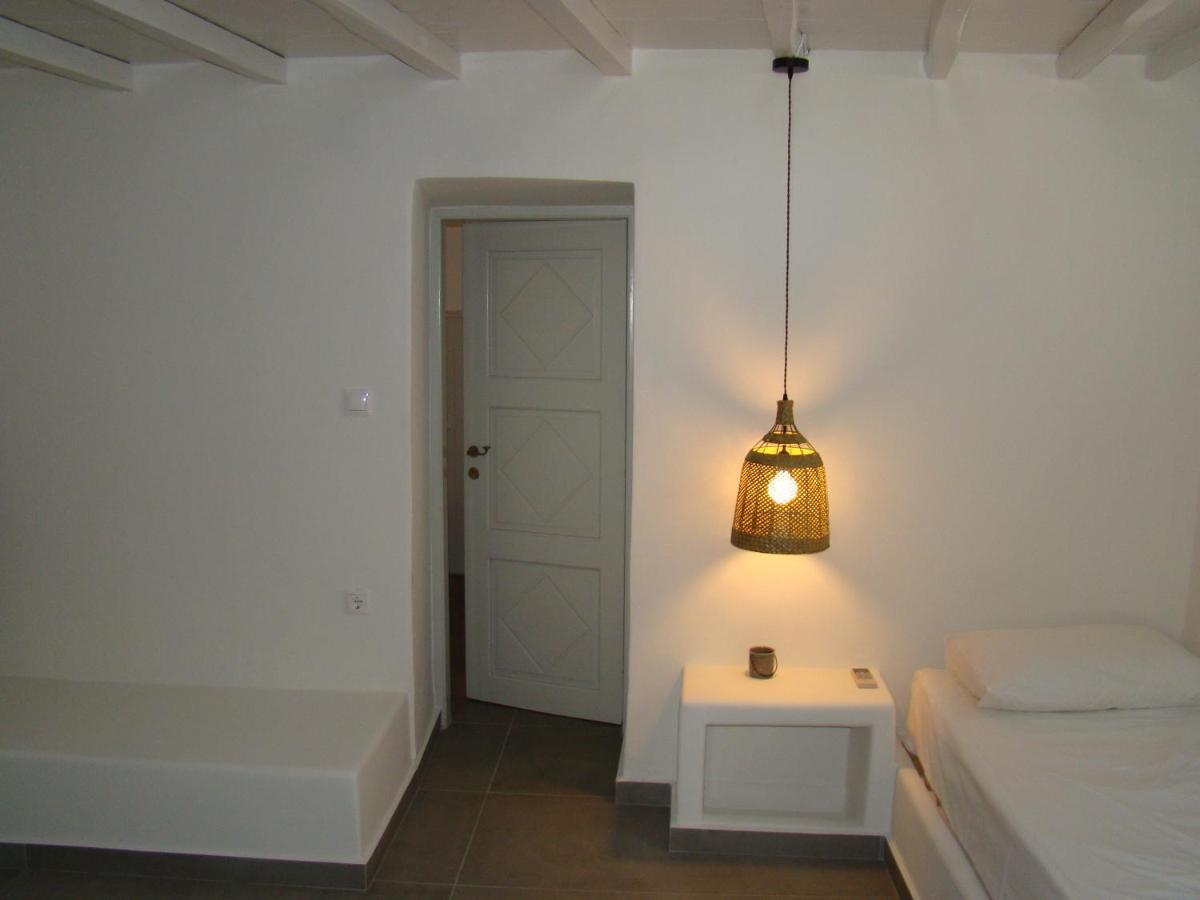Efi'S Apartments Plaka  Екстериор снимка