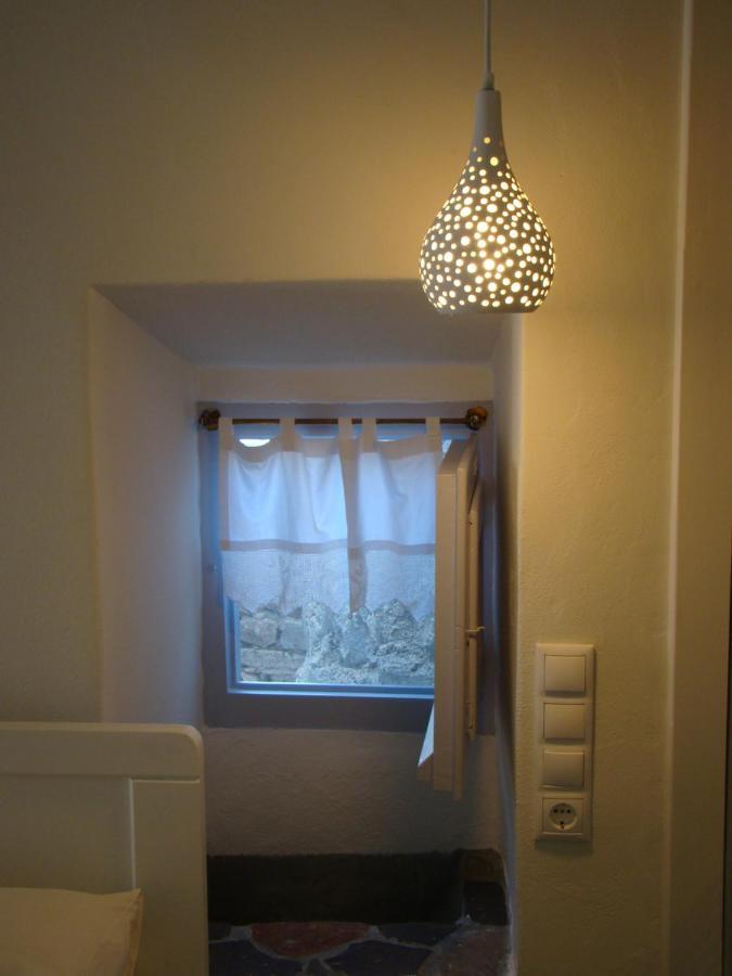 Efi'S Apartments Plaka  Екстериор снимка
