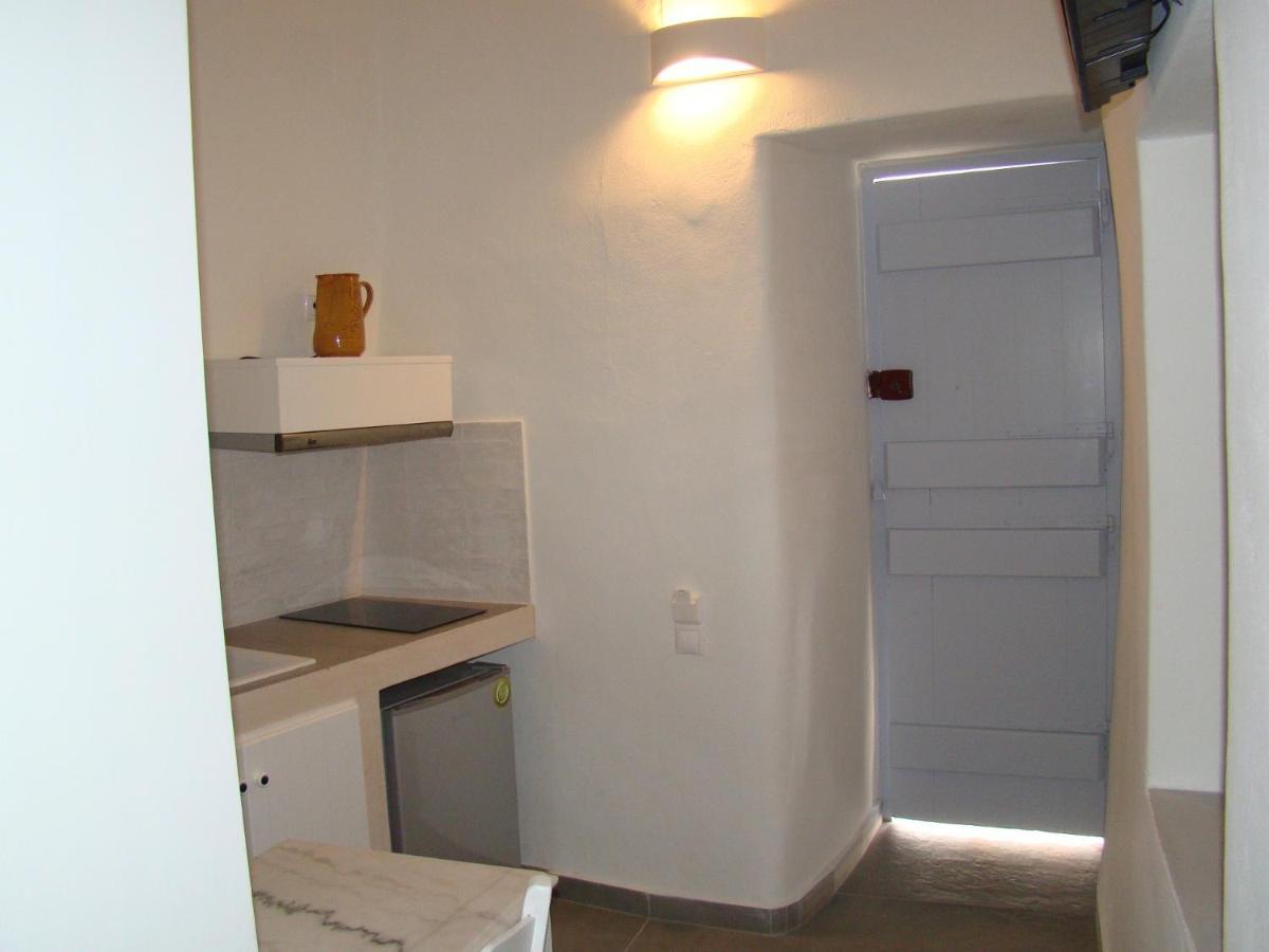 Efi'S Apartments Plaka  Екстериор снимка