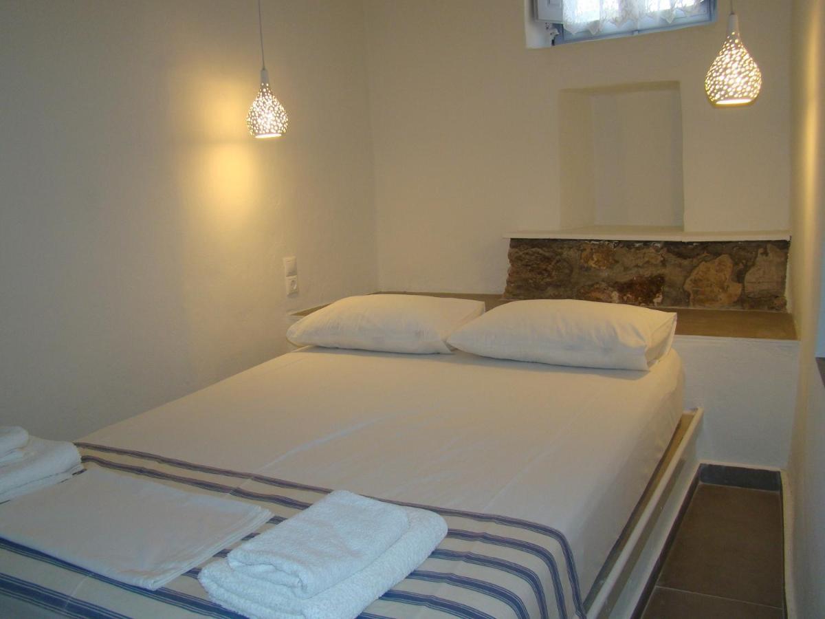 Efi'S Apartments Plaka  Екстериор снимка