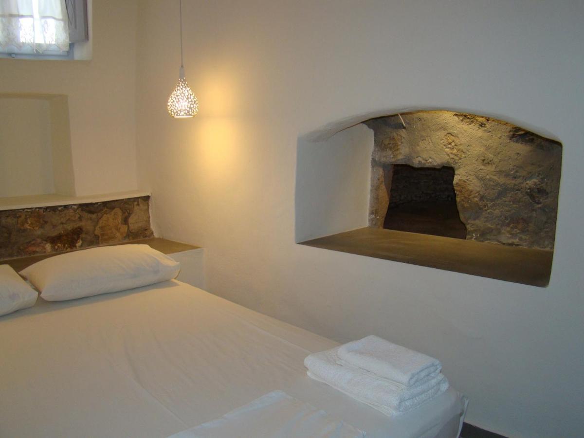 Efi'S Apartments Plaka  Екстериор снимка