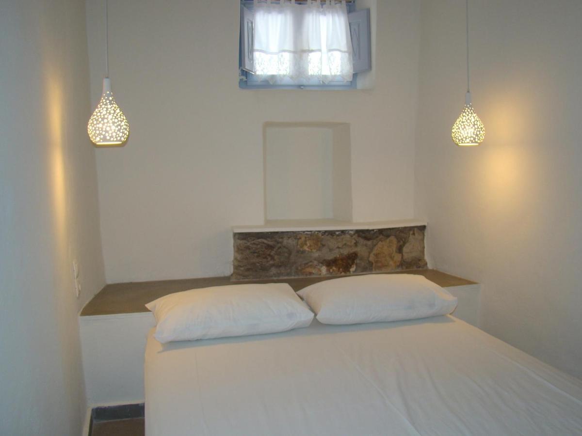 Efi'S Apartments Plaka  Екстериор снимка