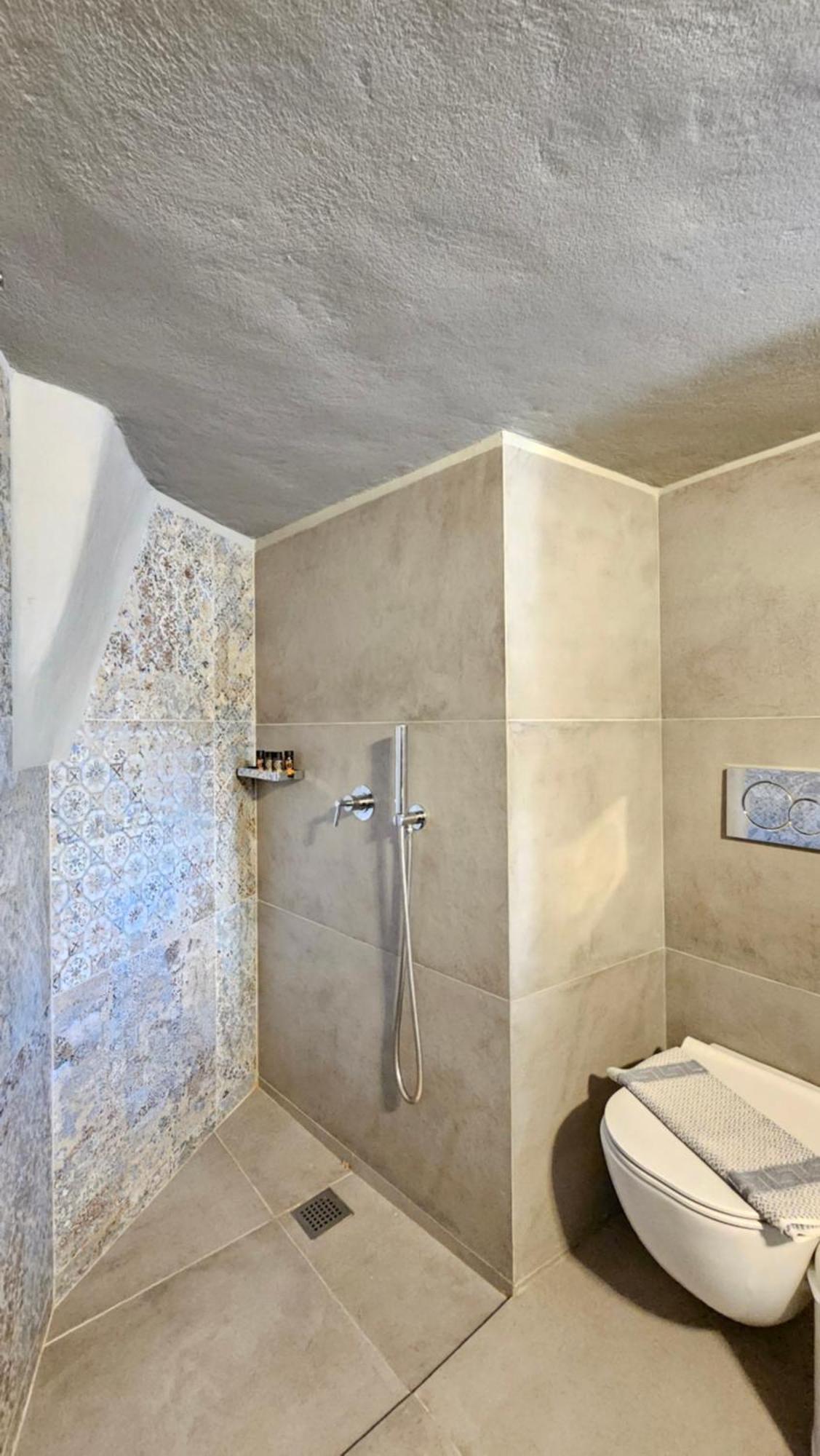 Efi'S Apartments Plaka  Екстериор снимка