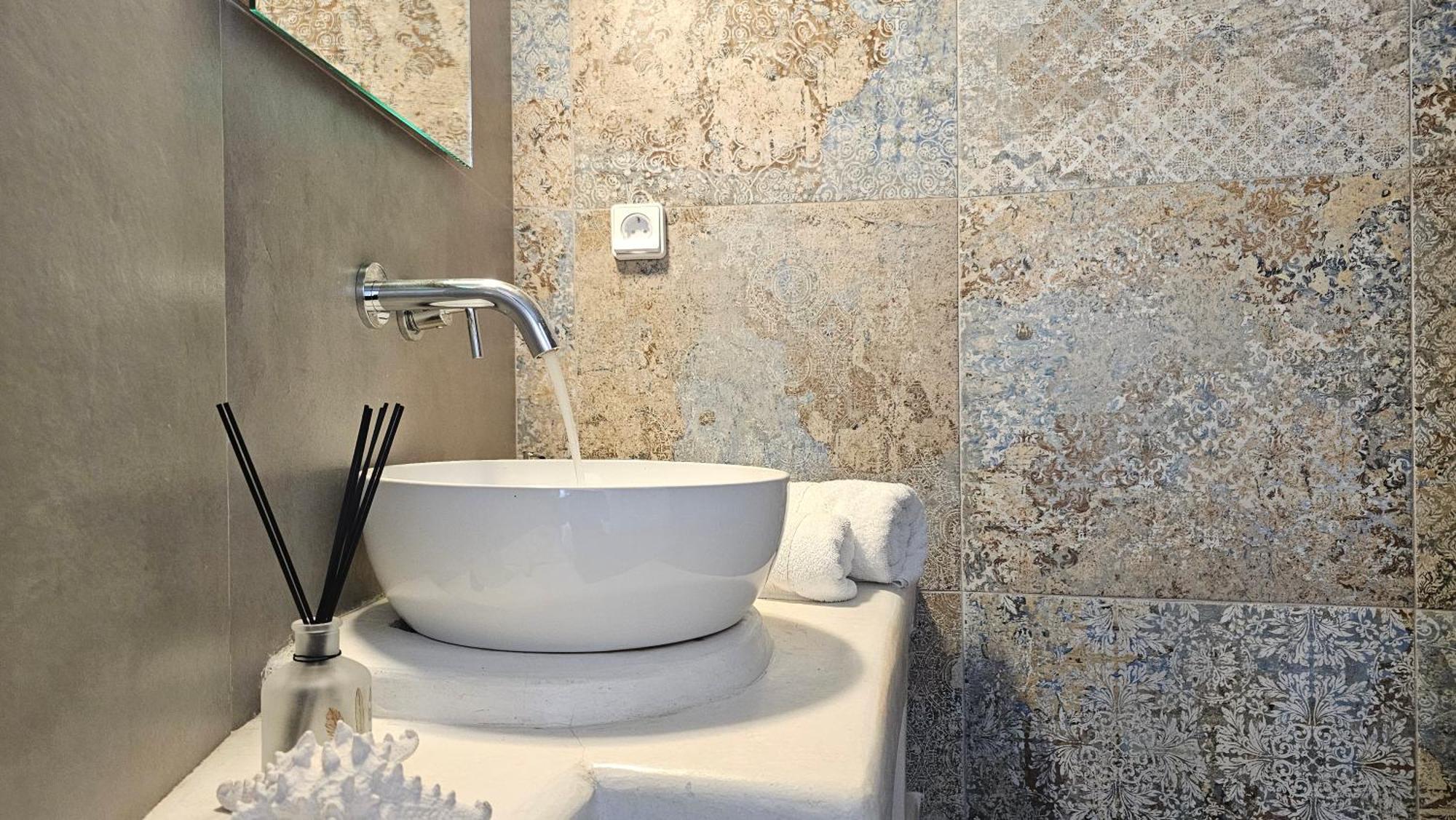 Efi'S Apartments Plaka  Екстериор снимка