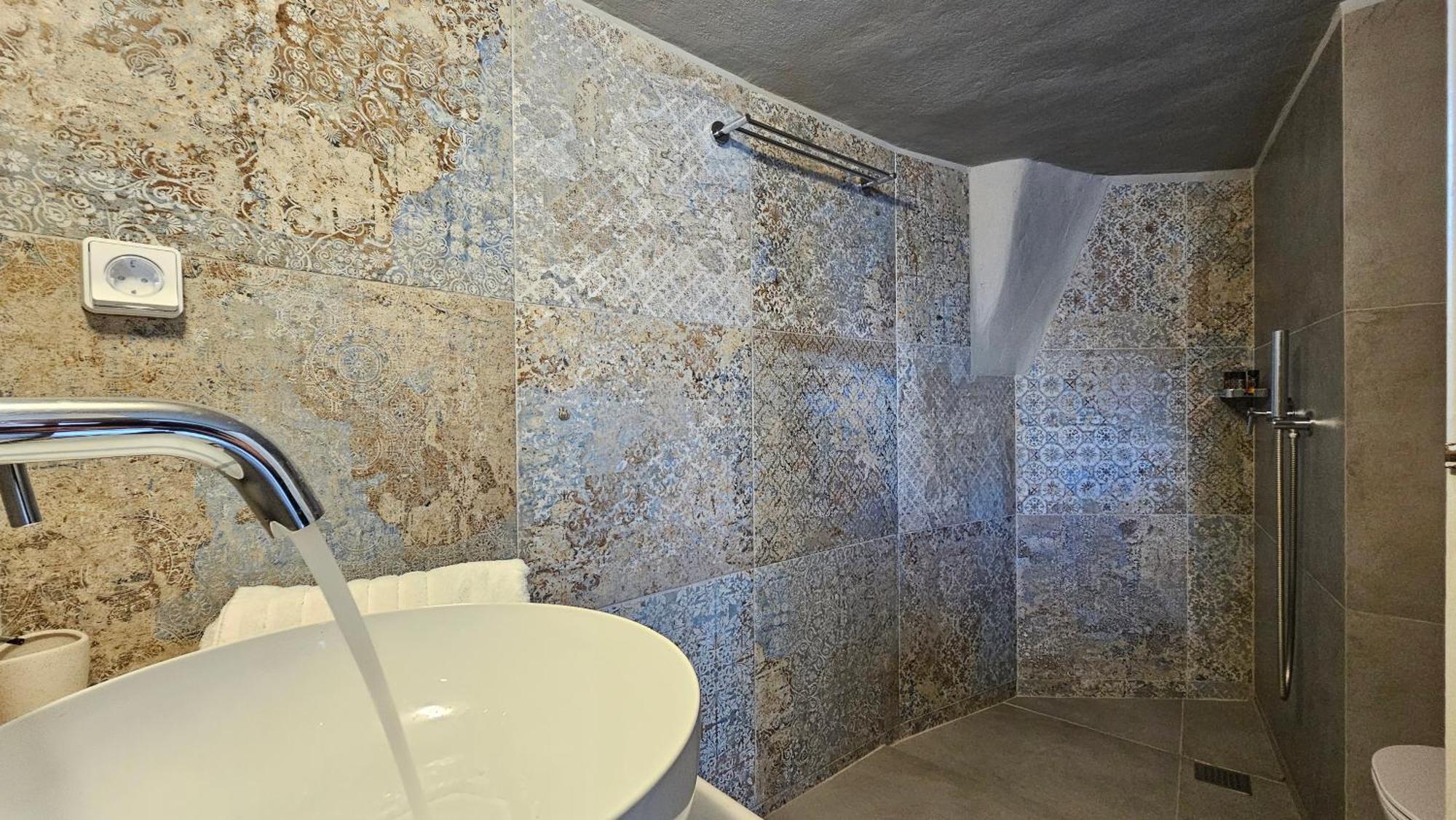 Efi'S Apartments Plaka  Екстериор снимка