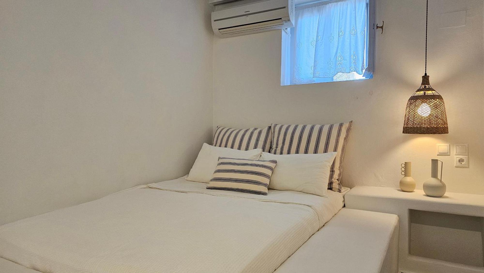 Efi'S Apartments Plaka  Екстериор снимка