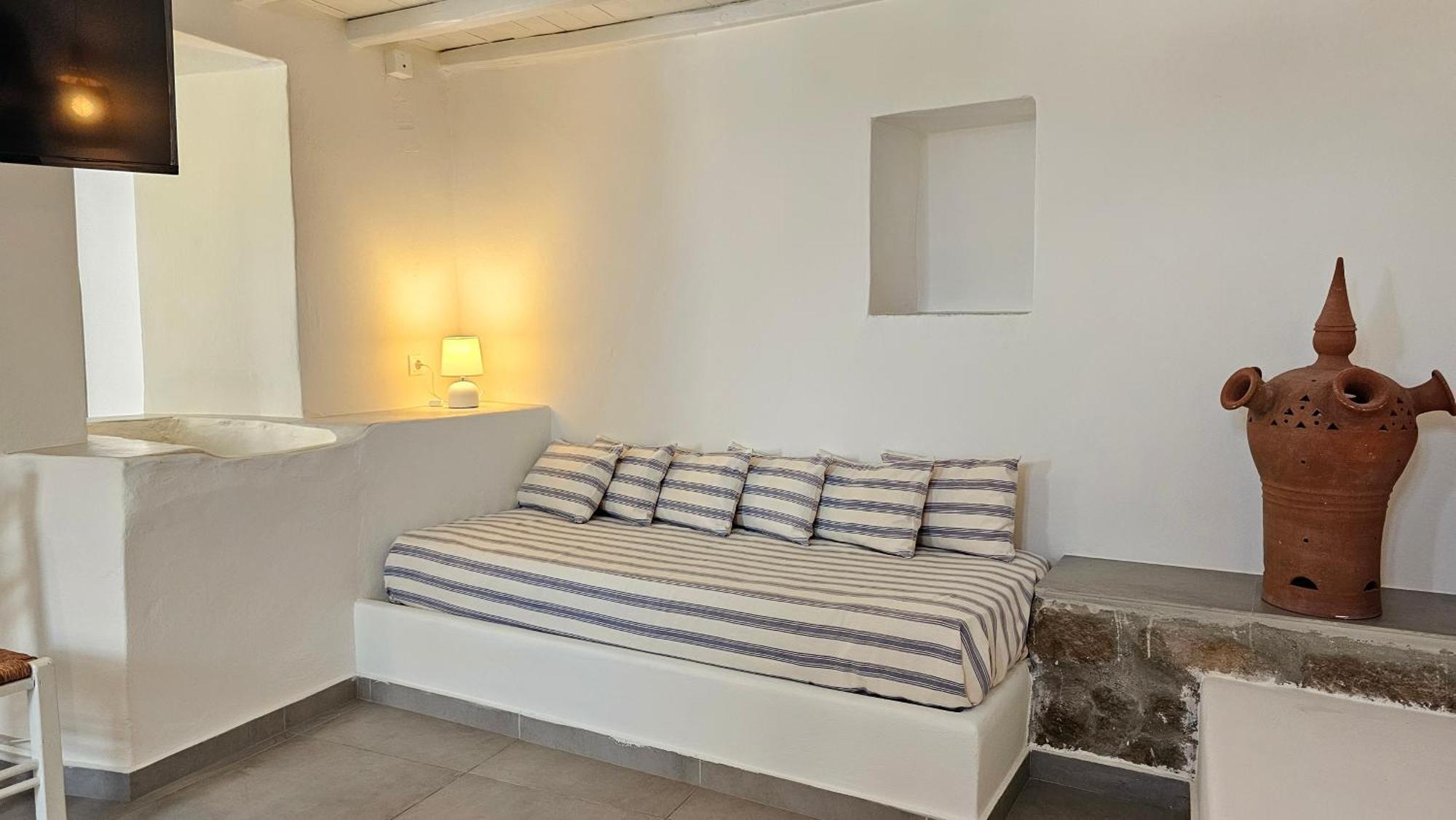 Efi'S Apartments Plaka  Екстериор снимка