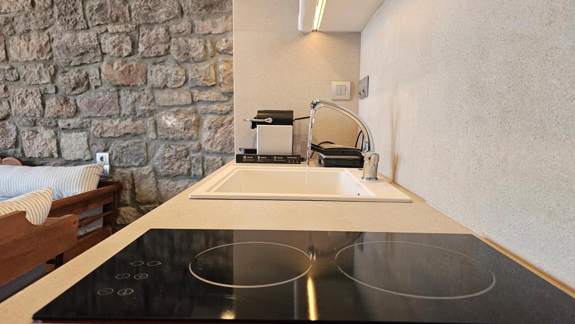 Efi'S Apartments Plaka  Екстериор снимка